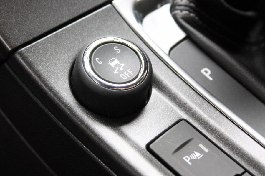  Saab 9-4X 2011 года  (фото 19 из 145)